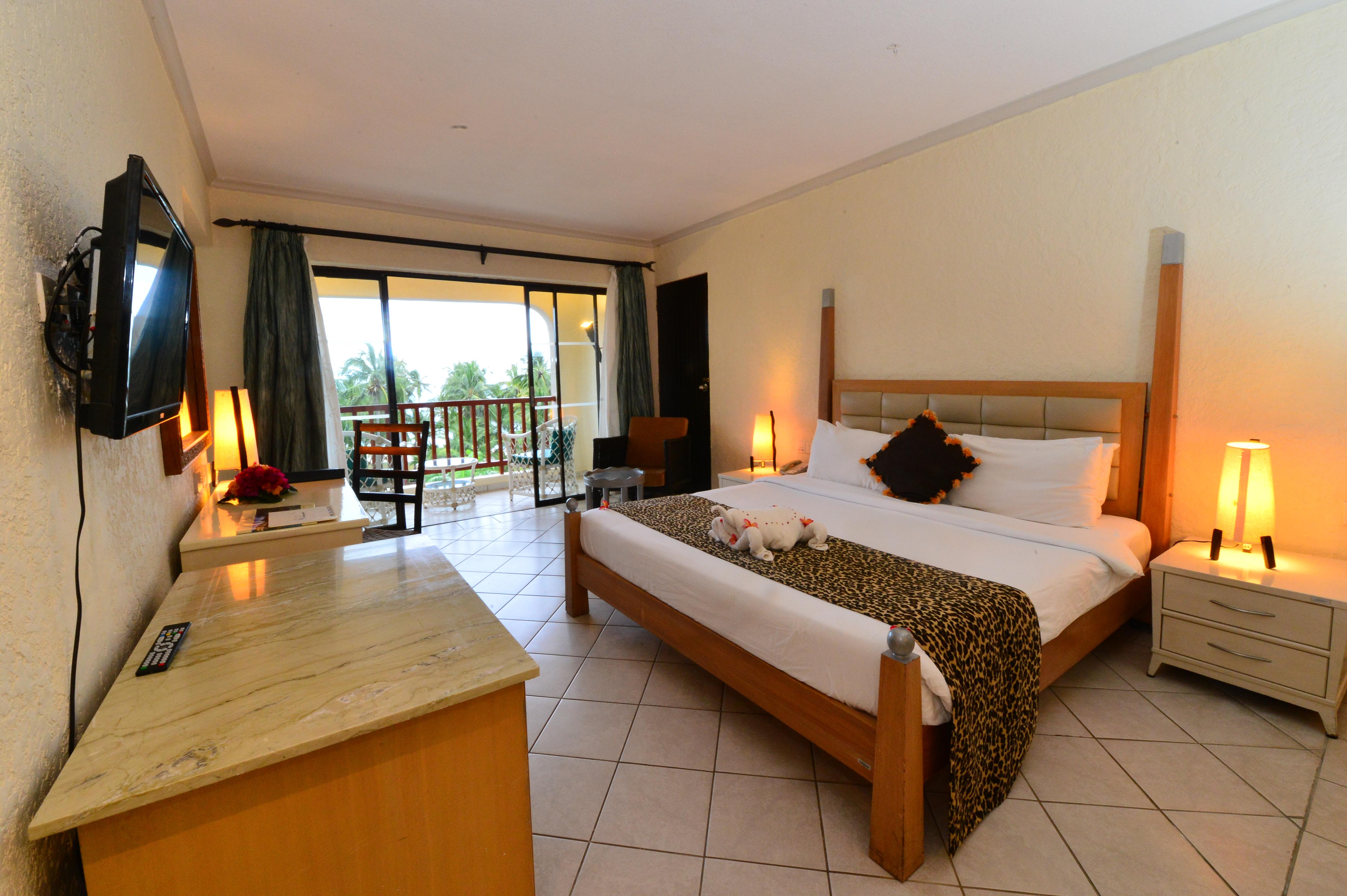 Diani Reef Beach Resort & Spa - Your Beachfront Bliss Awaits Diani Beach Exterior photo Deluxe Room